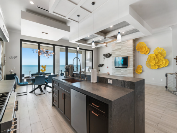 Beachfront Home in Fort Myers with Panoramic Gulf Views